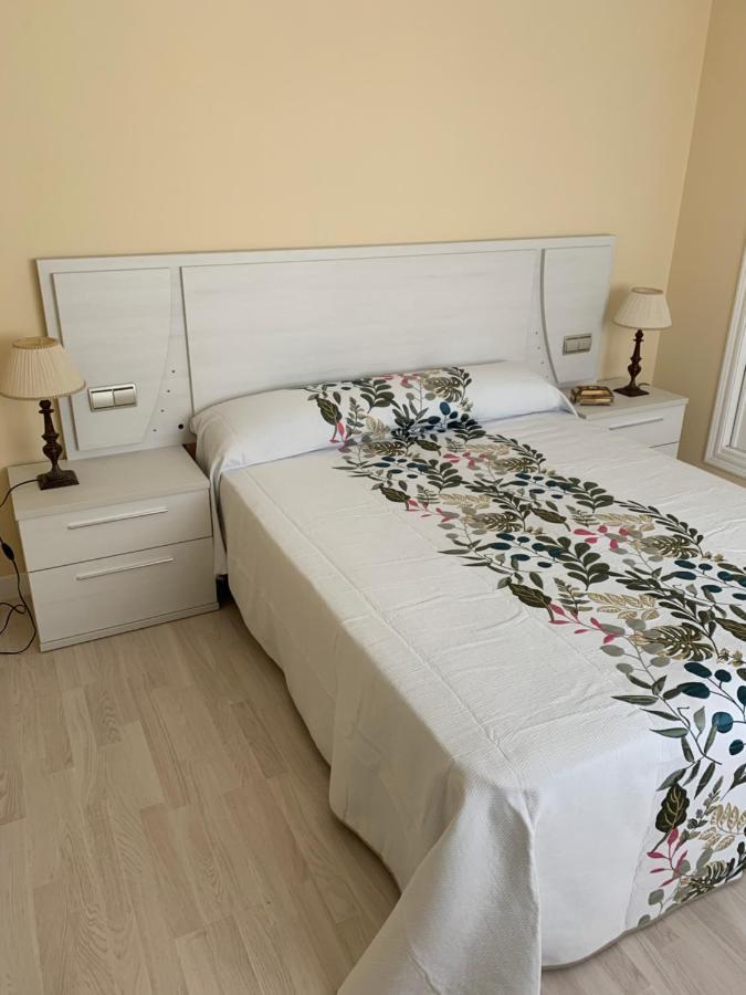 Edificio El Parque Apartment Sanxenxo Bagian luar foto